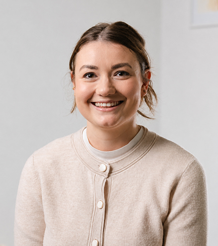 Dr Leah Lane