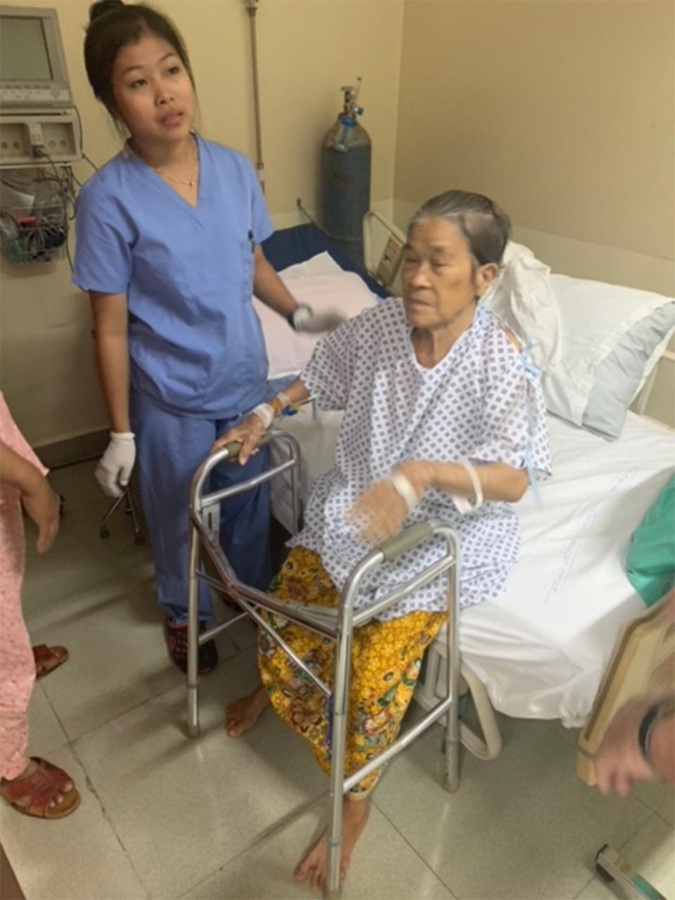 Grandma Scroll Images 3