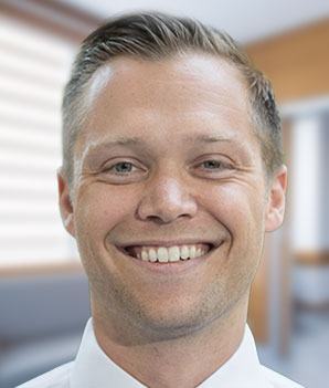Tyler Luthringer, M.D. - Dual Fellowship Trained Orthopaedic Surgeon