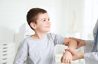 My Child Says Their Hands Hurt: Could It Be Juvenile Arthritis?
