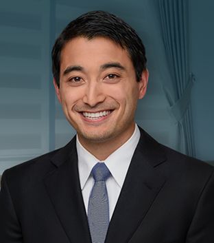 Dr. Matthew Siow - Fellowship-Trained Orthopaedic Surgeon